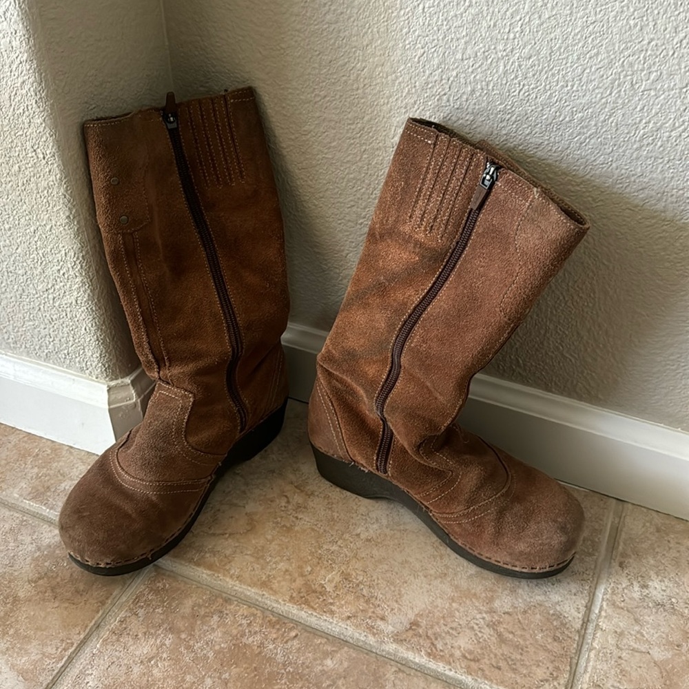 Dansko short boots.